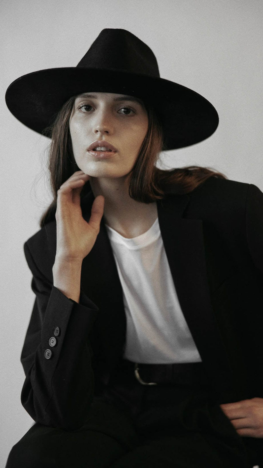 Korin | Janessa Leoné – Janessa Leone Korin | Janessa Leoné – Janessa Leone