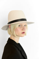 Corinne Hat