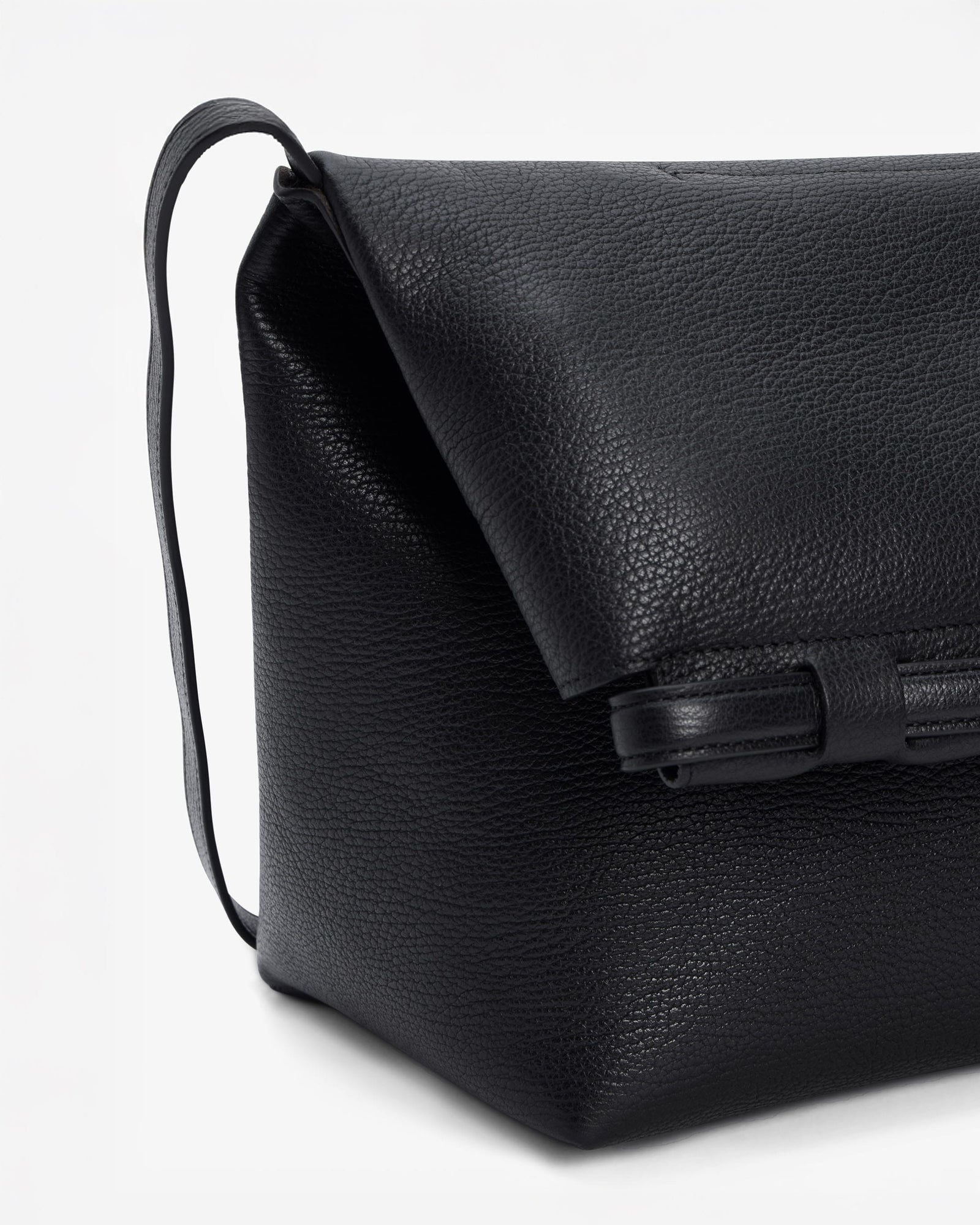 Auden Bag | Janessa Leoné