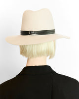 Corinne Hat