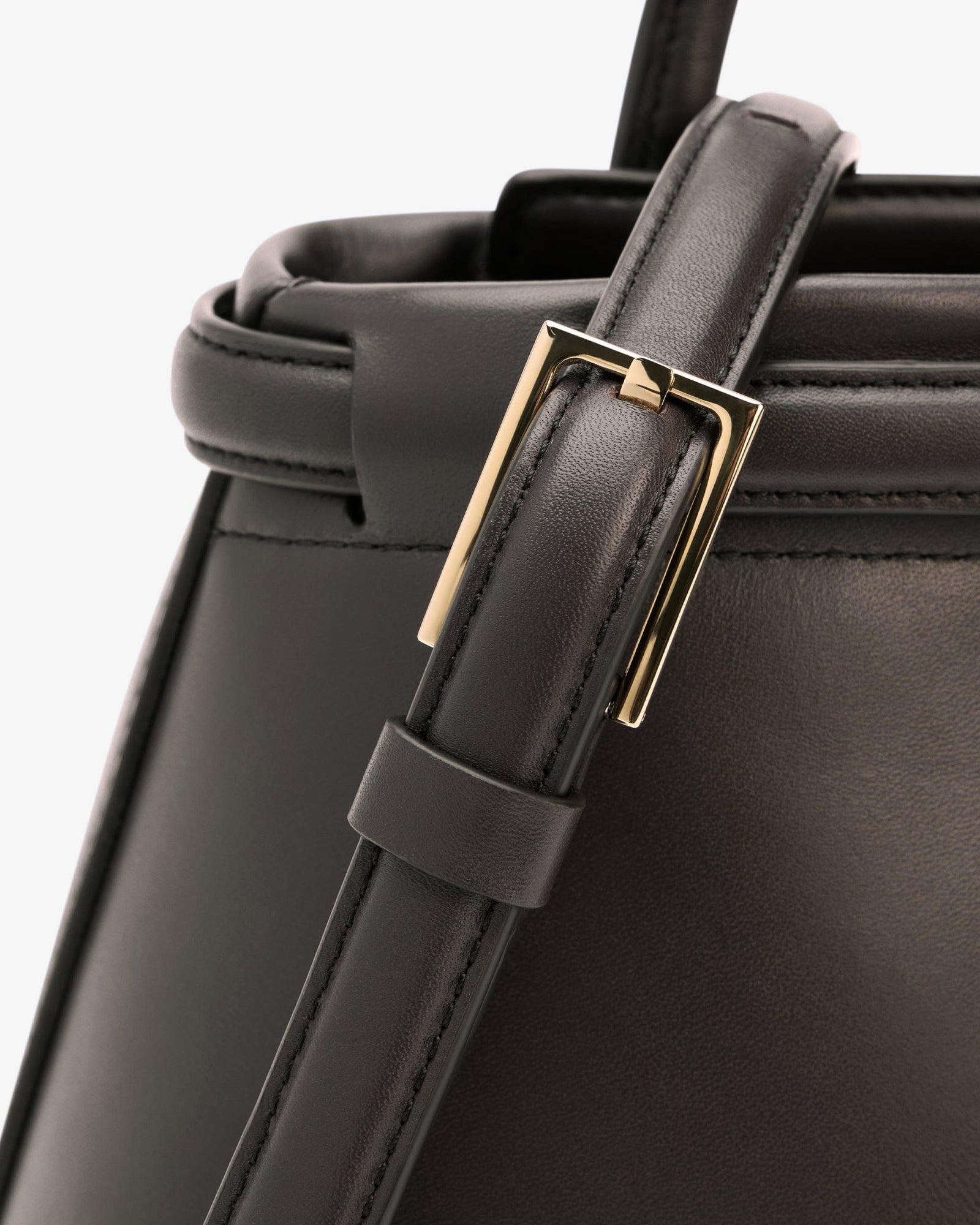 Janessa Leoné Black Minimal Messenger Bag with Subtle Logo Leoné Bag | Janessa Leoné main image 2