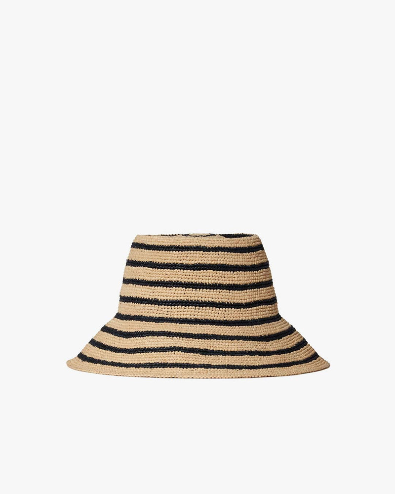 Felix Bucket | Janessa Leoné