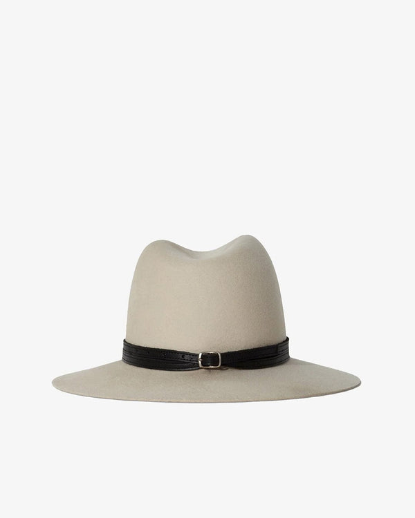 Corinne Hat