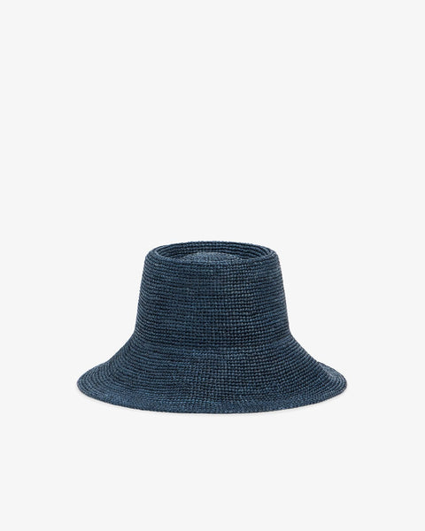 Felix Bucket | Janessa Leoné